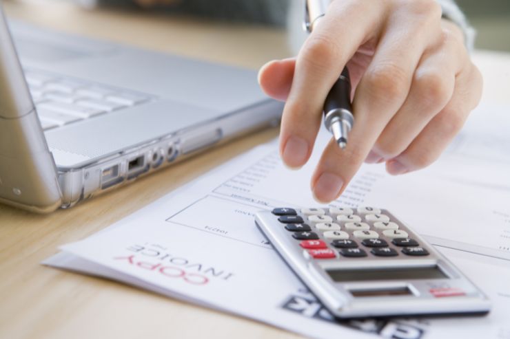 How Outsourcing Medical Billing Improves Accuracy and Cash Flow for Healthcare Providers